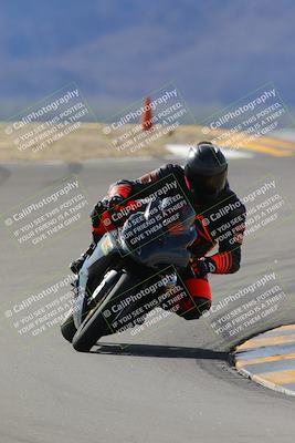 media/Nov-05-2022-SoCal Trackdays (Sat) [[f8d9b725ab]]/Turns 9 and 8 (1050am/